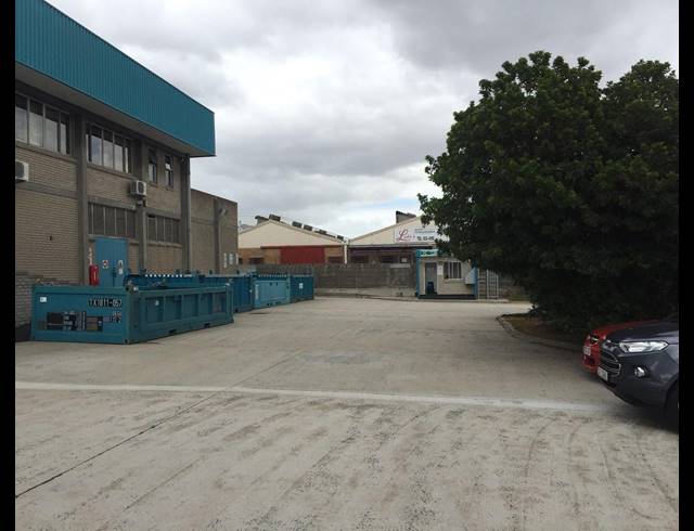 2,953M² FACTORY FOR SALE IN PAROW CENTRAL